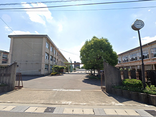 加納中学校